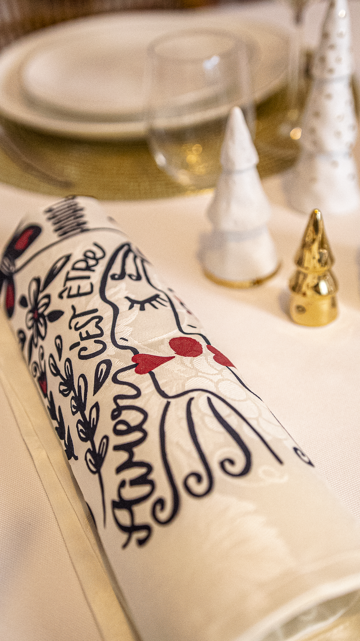 Le torchon "Les Eternels Amoureux"