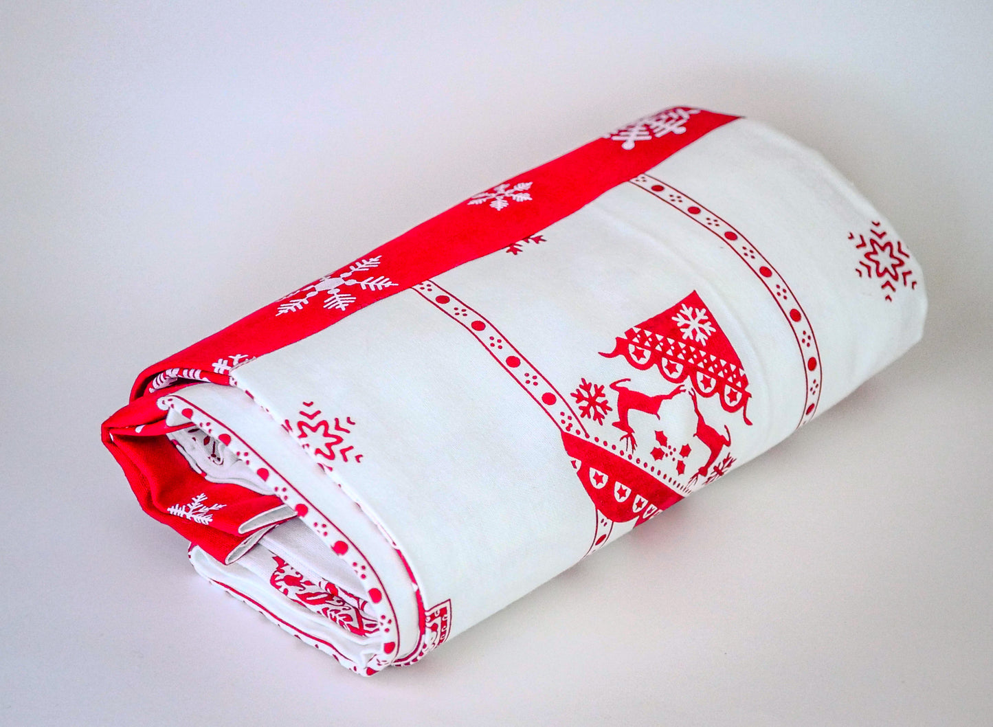 Nappe carrée "cœurs de Noël" - Linge de table