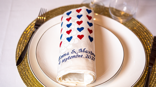 Offre mariage : La Serviette de Table brodée