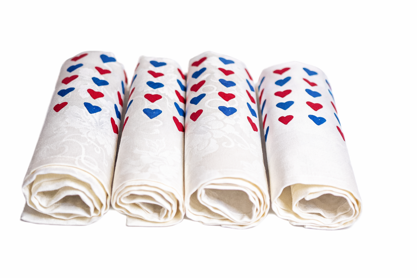 Coffret de 4 serviettes de table - La Serviette de Table - Linge de table - "Jolis cœurs"