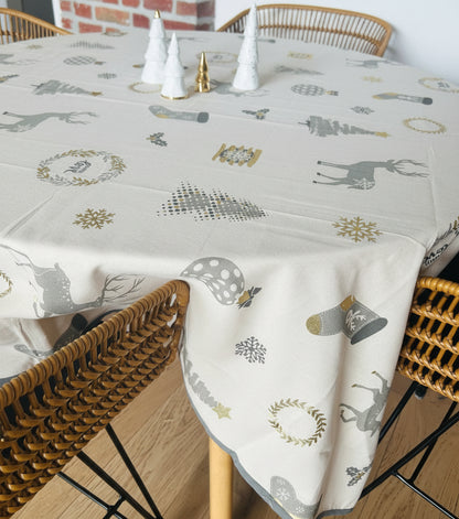 Nappe de Noël « sapin » carrée de 150 x 150 cm