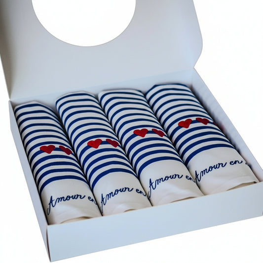Coffret de 4 serviettes de table en tissu fabriquées en France aux motifs marins