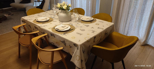 Nappe de Noël "Sapin" - rectangulaire 150 x 200 cm