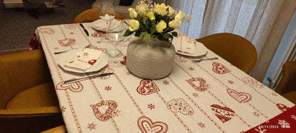Weihnachtstischdecke „Herzen“ 150x250 cm | Die Serviette