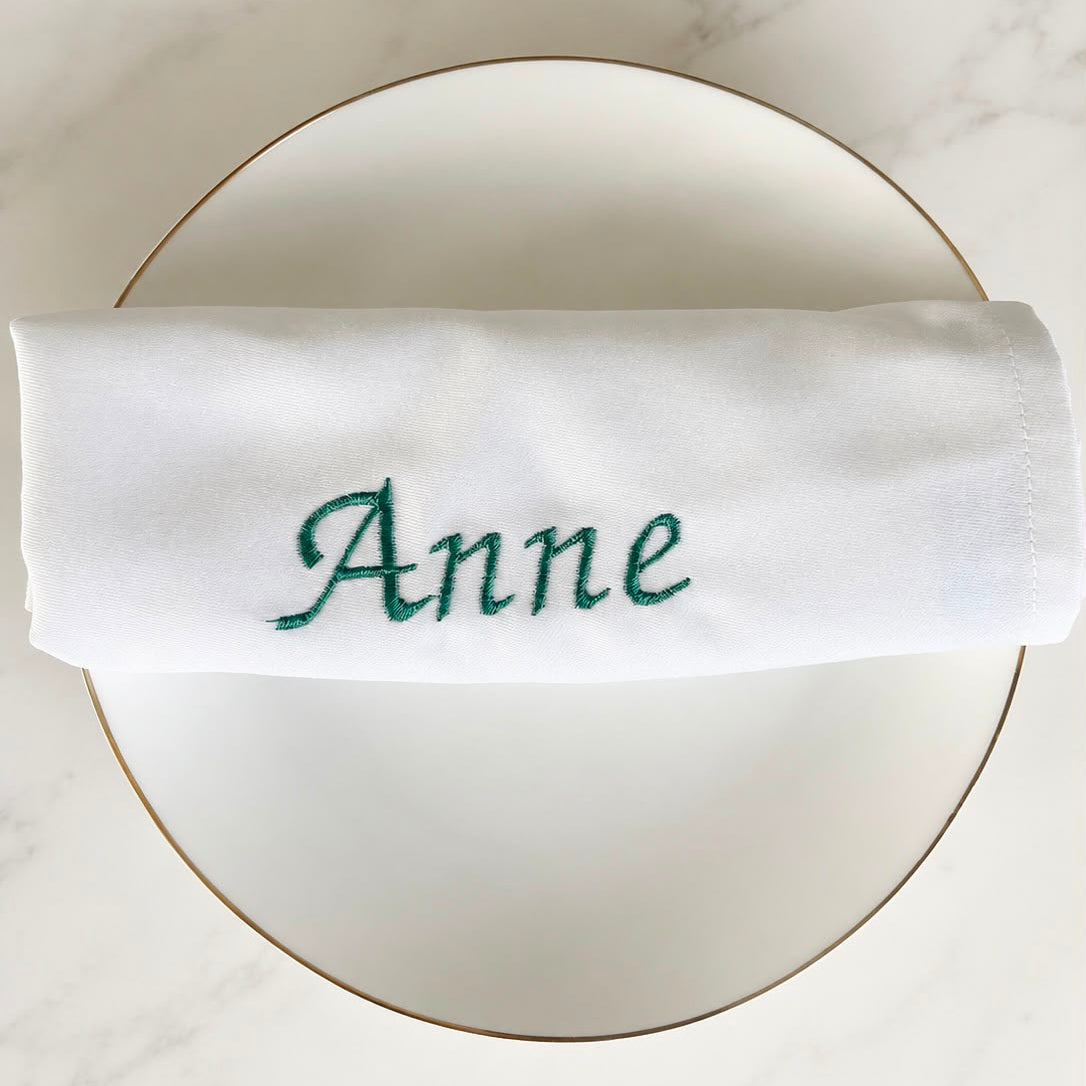 Embroidered cloth napkin with name | The Napkin