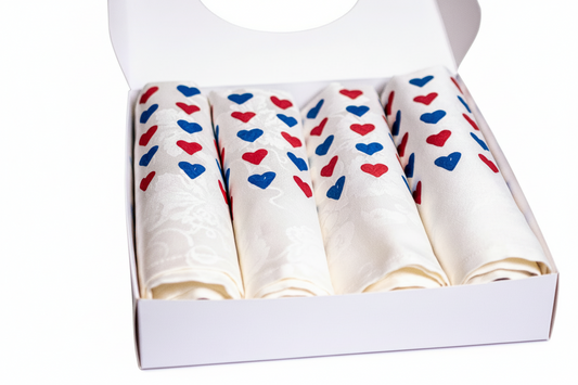Coffret de 4 serviettes de table - La Serviette de Table - Linge de table - "Jolis cœurs"